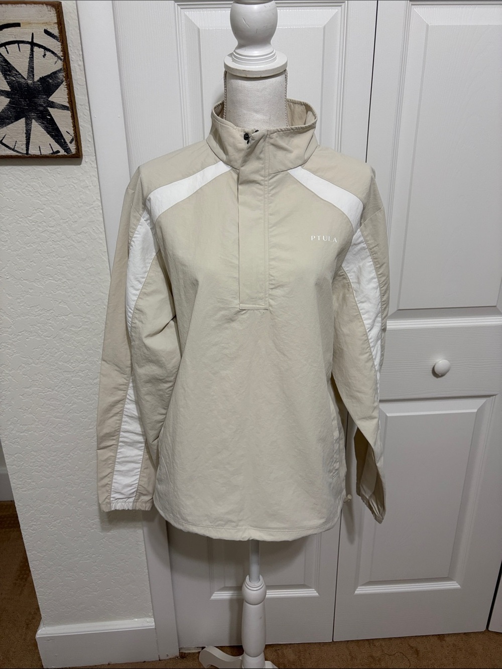 P'tula Beige and White Pullover Windbreaker Jacket